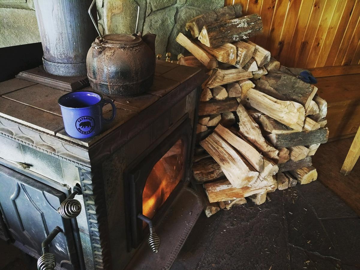 Pine Hill Arms Hotel エクステリア 写真