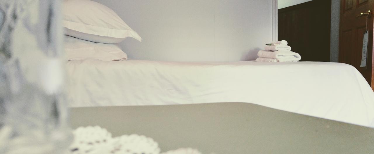 Pine Hill Arms Hotel エクステリア 写真
